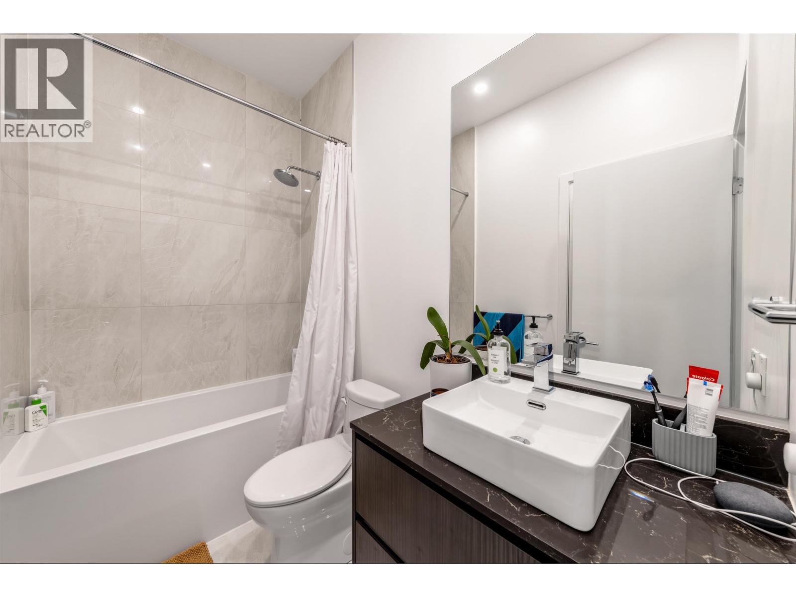 2601 5311 Goring Street Property Photo 17