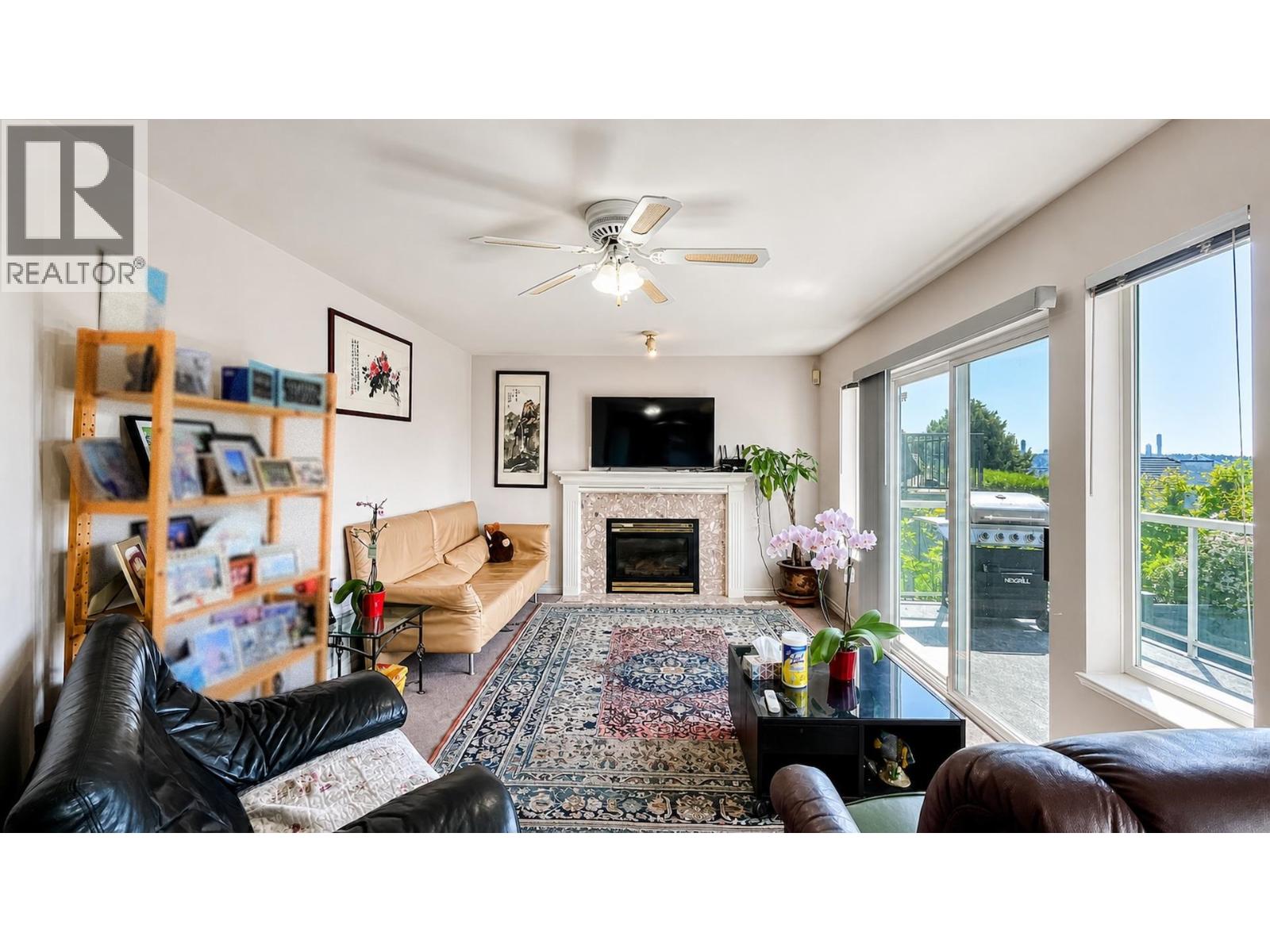 1161 Coutts Way Property Photo 8