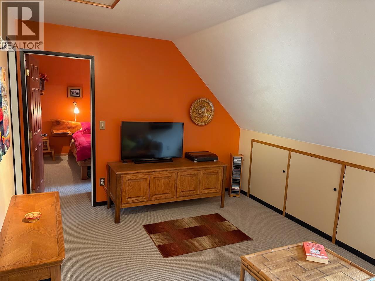 1261 Roberts Creek Road Property Photo 21