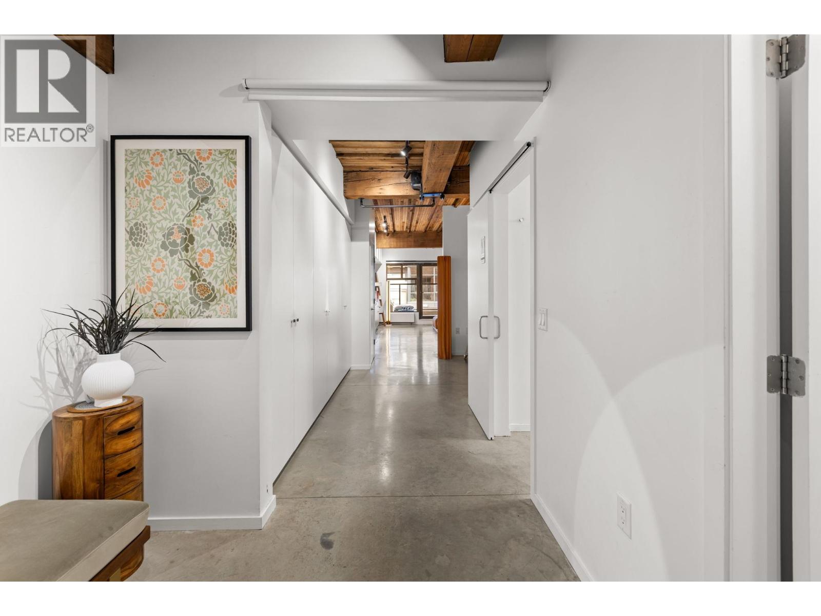 410 388 W 1st Avenue Property Photo 2