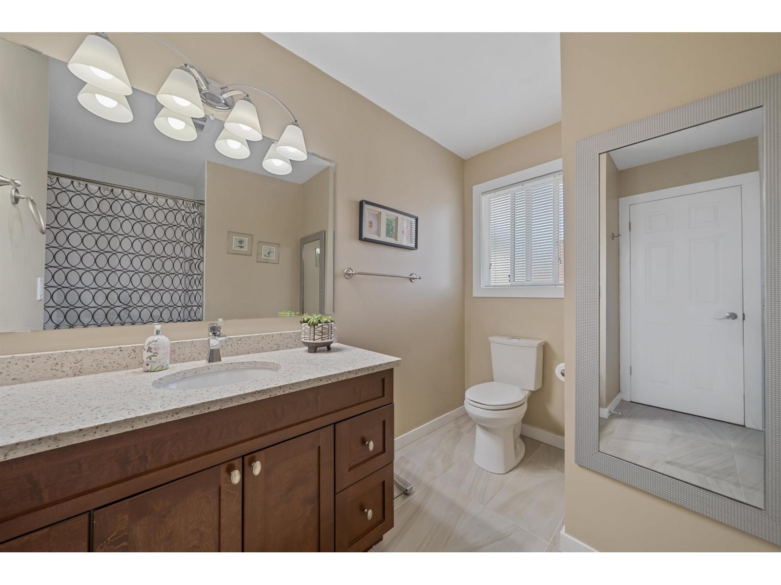 6235 Dundee Place Property Photo 12