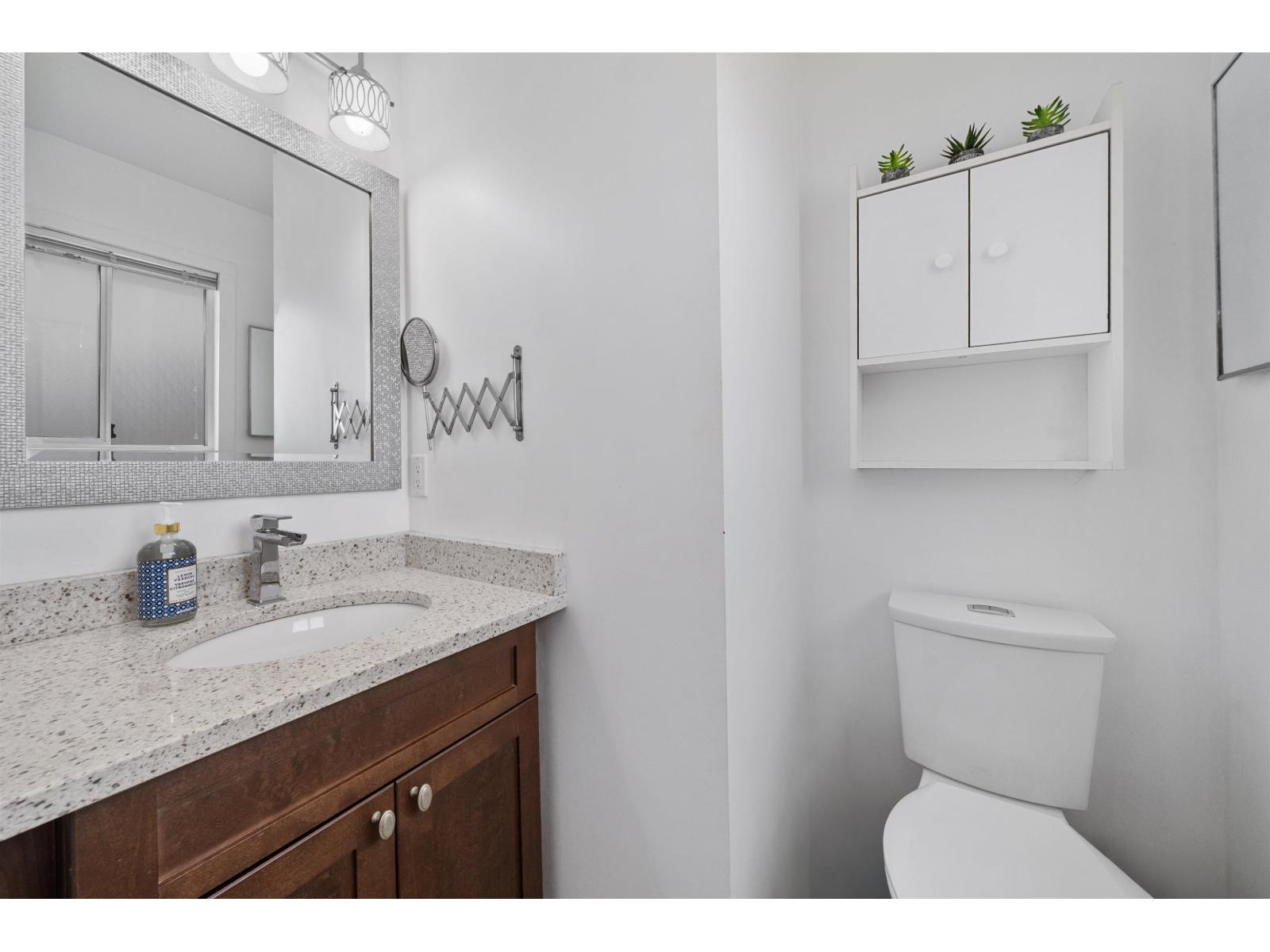6235 Dundee Place Property Photo 15
