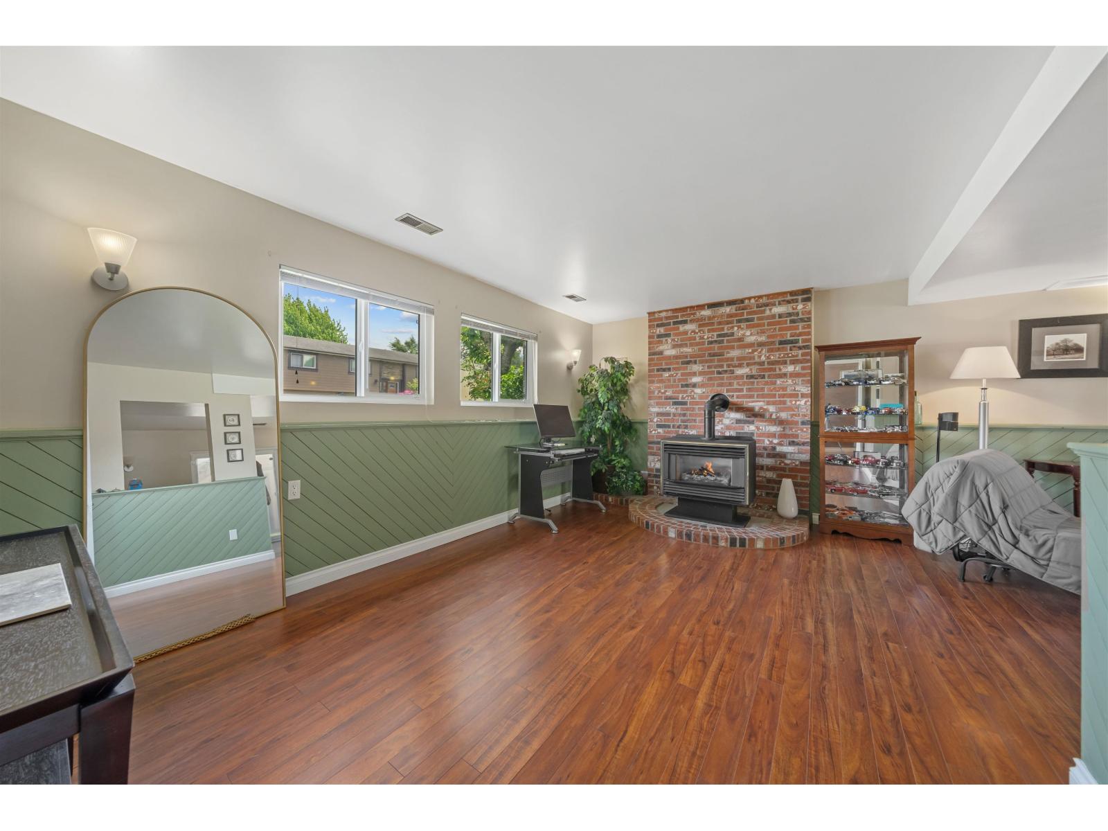 6235 Dundee Place Property Photo 18