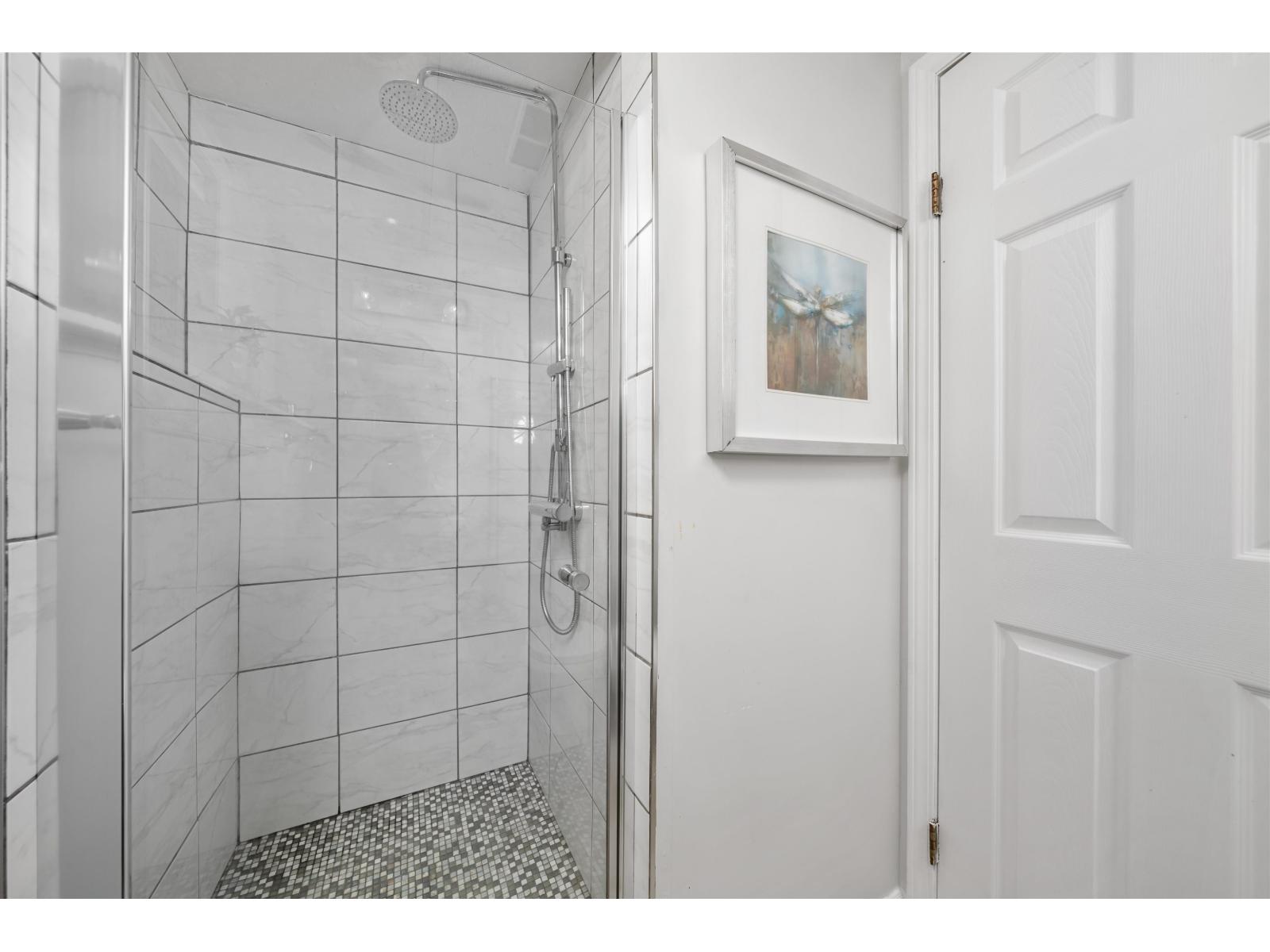 6235 Dundee Place Property Photo 21