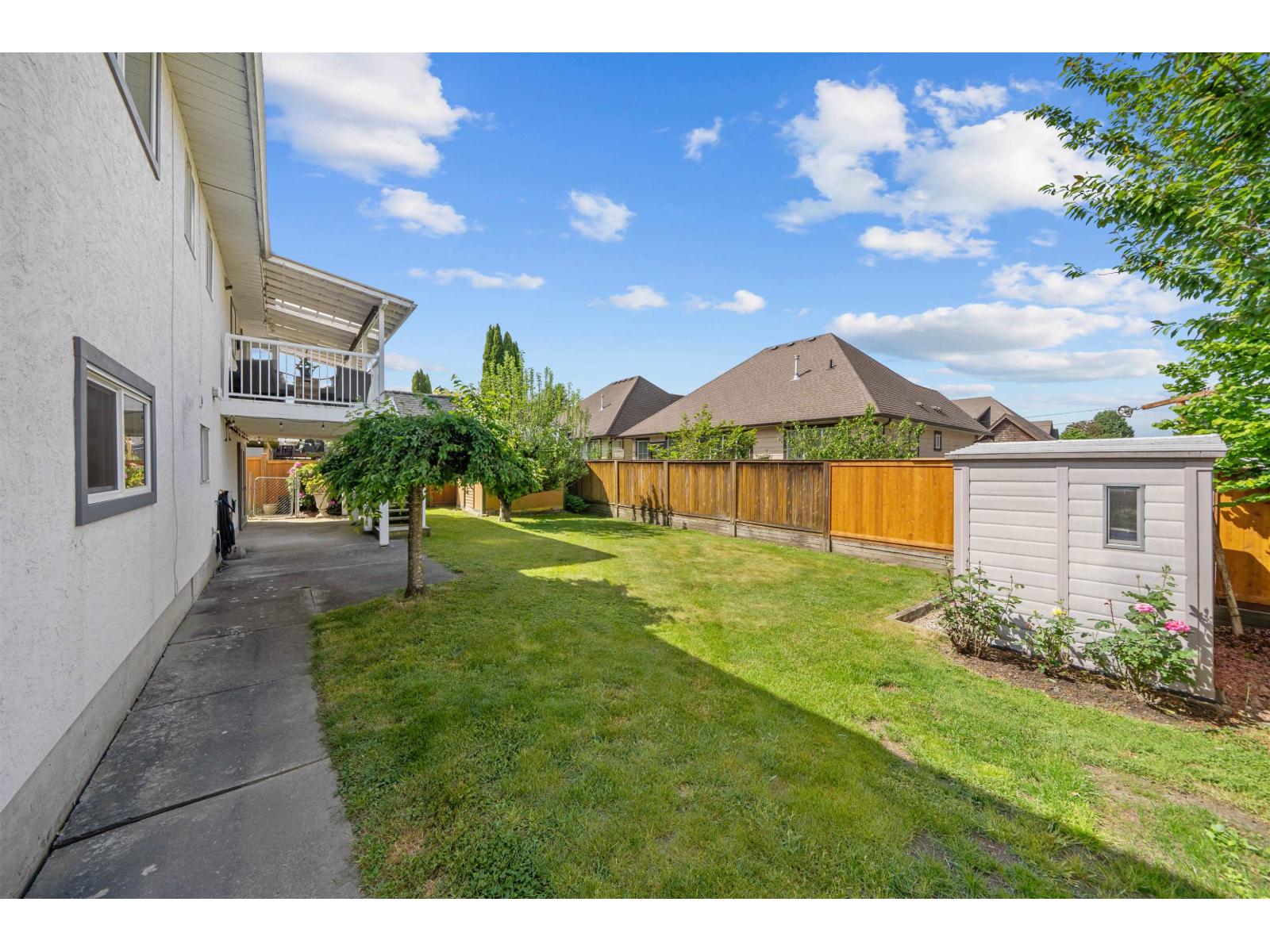 6235 Dundee Place Property Photo 28