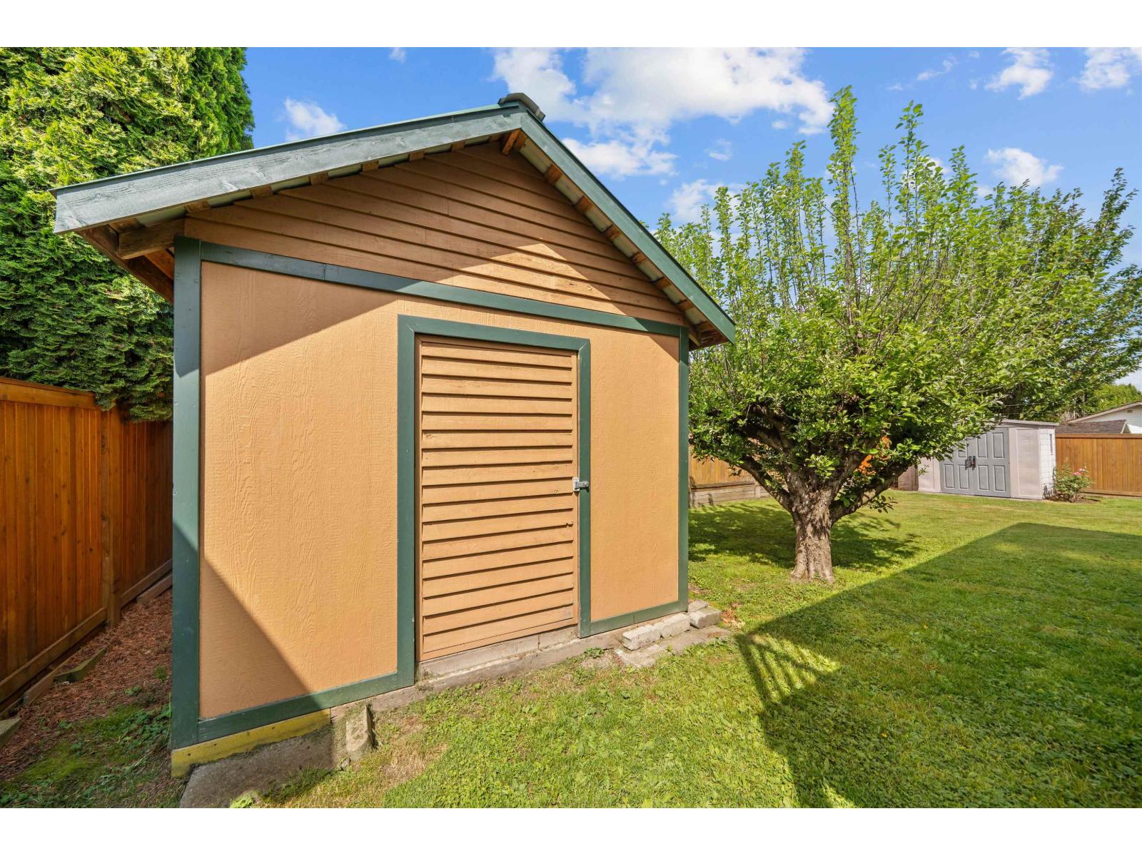 6235 Dundee Place Property Photo 31