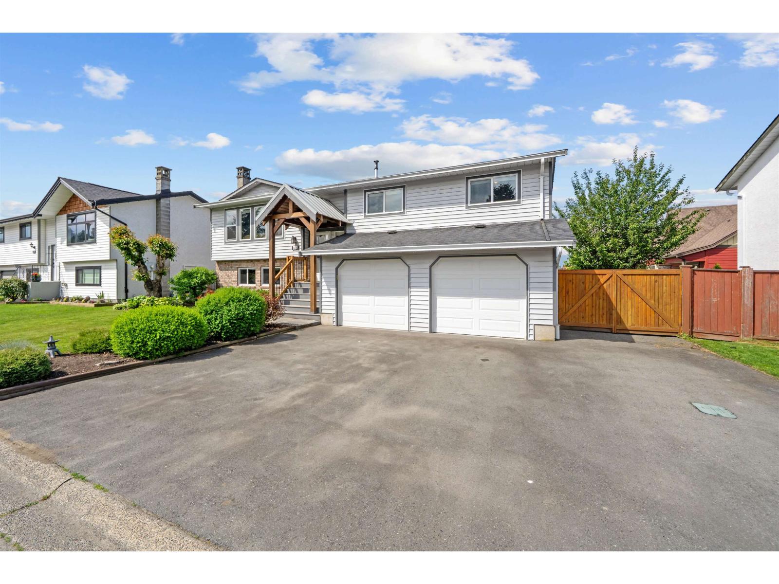 6235 Dundee Place Property Photo 34