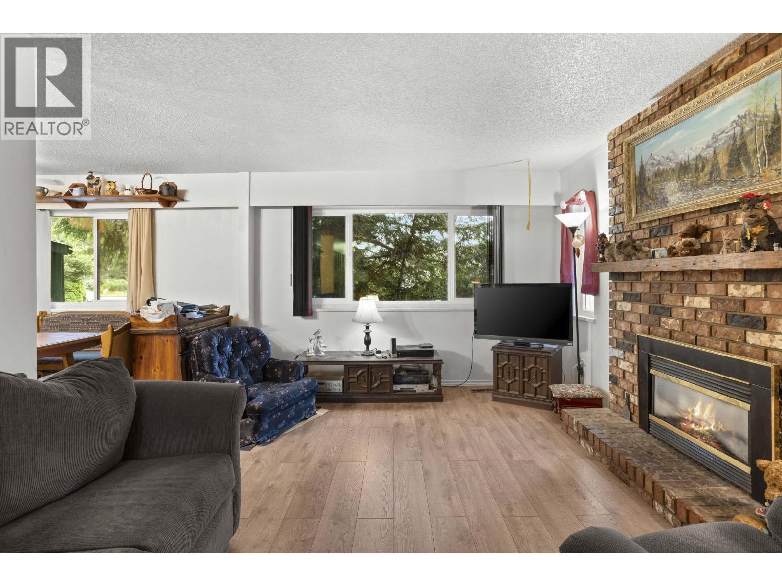 11750 Fraserview Street Property Photo 7