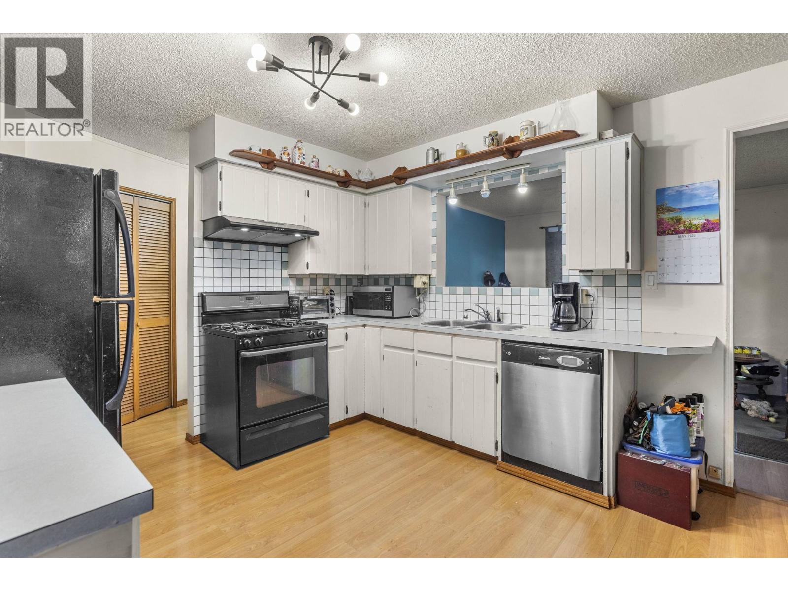 11750 Fraserview Street Property Photo 11
