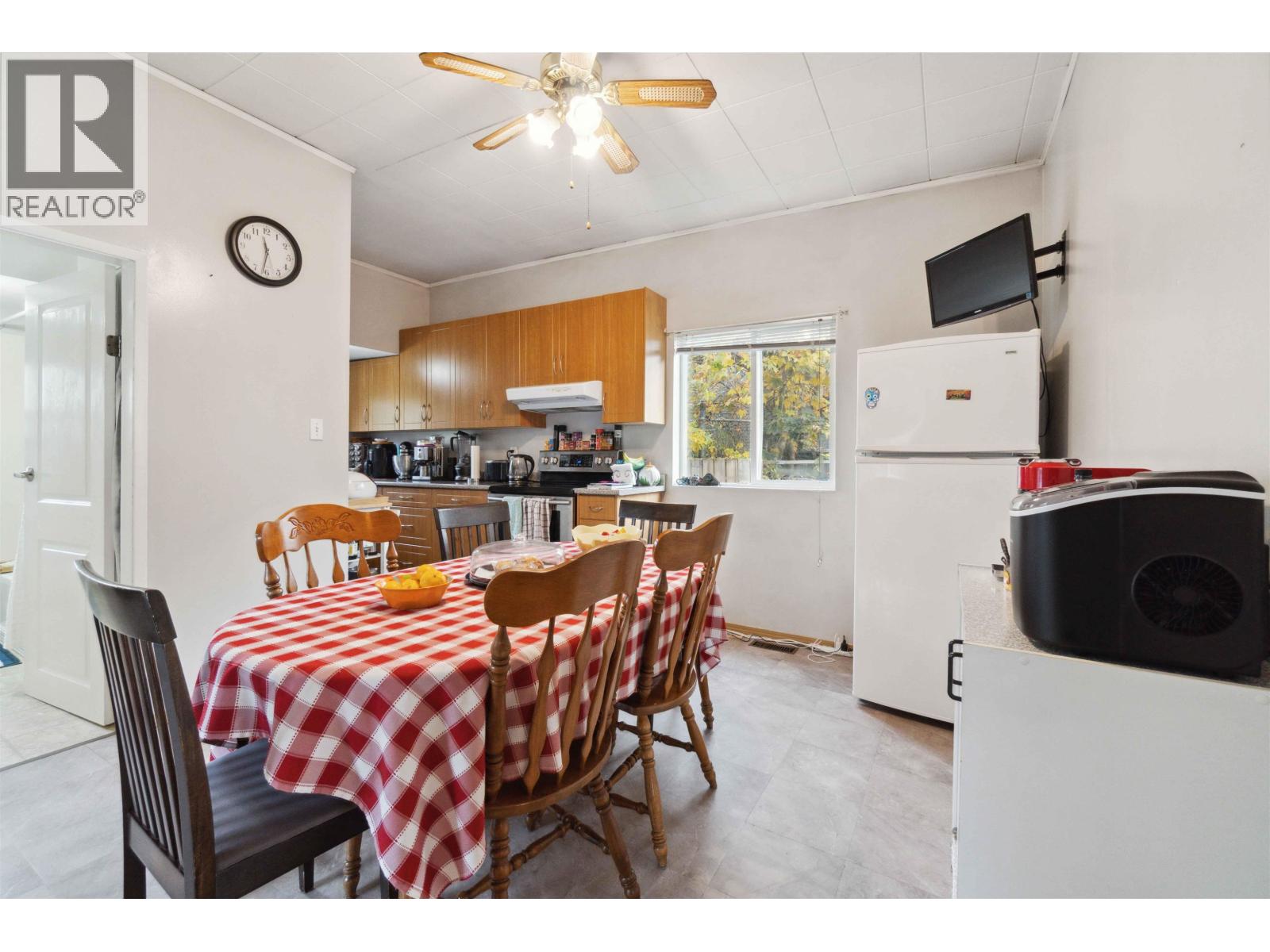1649 Grant Street Property Photo 5