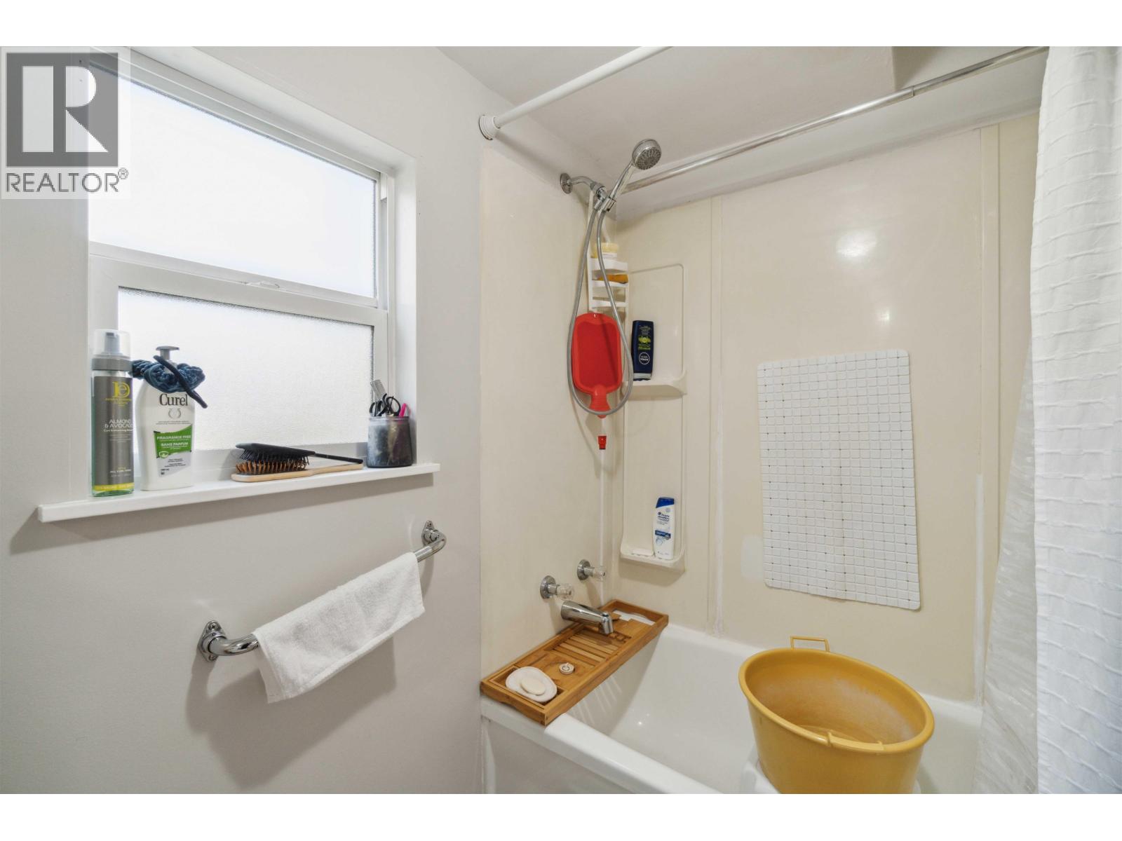 1649 Grant Street Property Photo 10