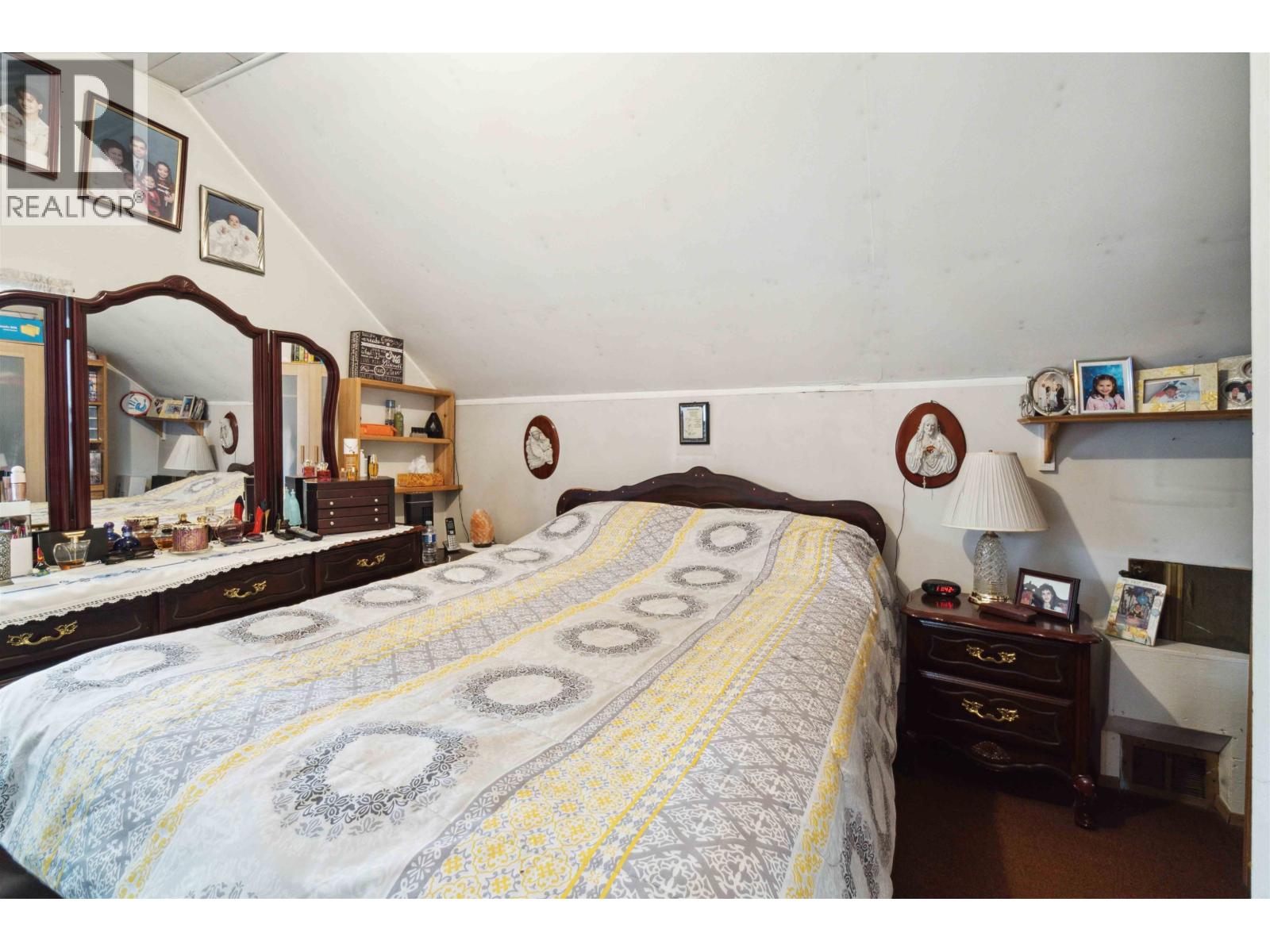 1649 Grant Street Property Photo 17
