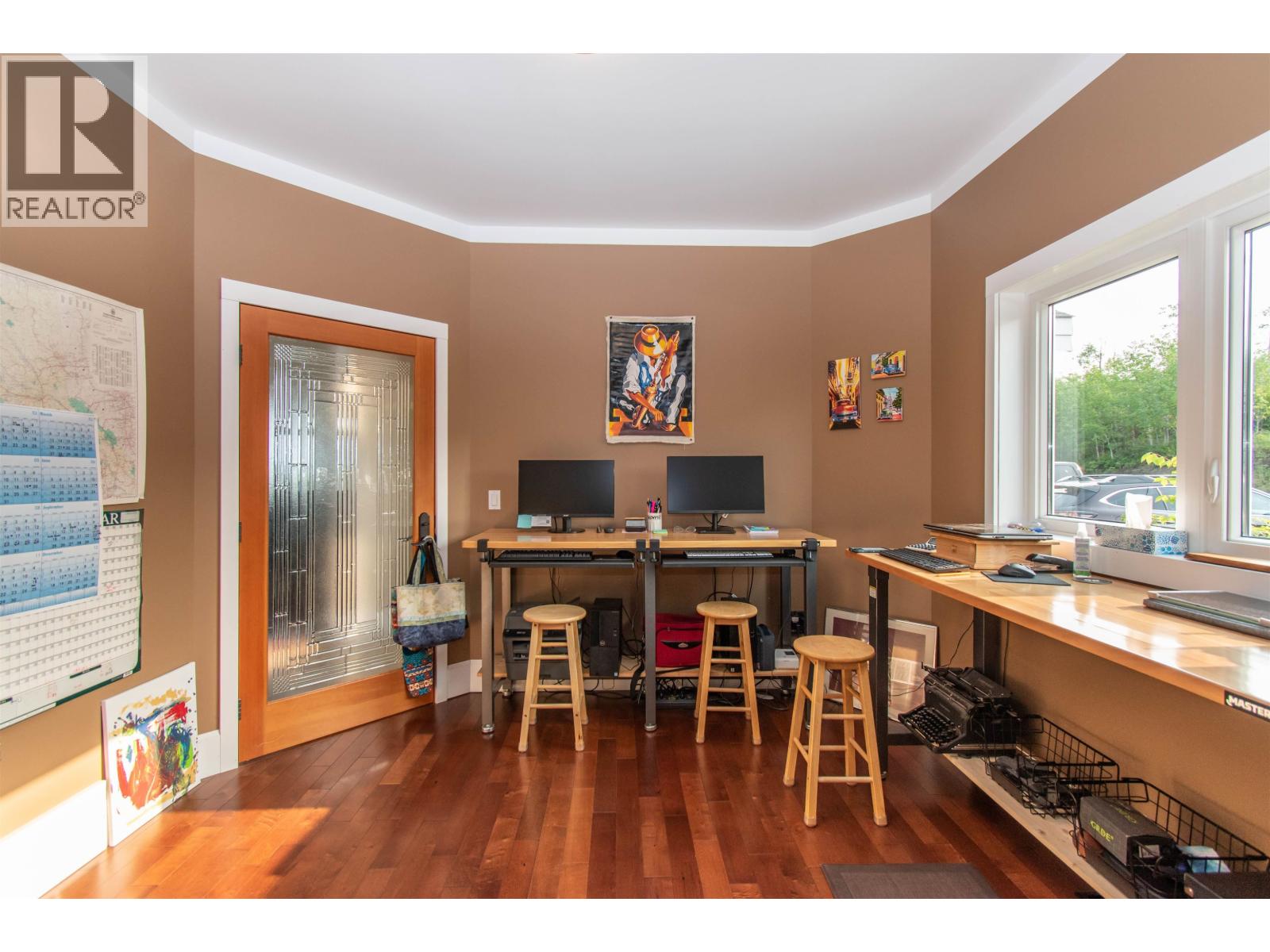 8020 Hislop Road Property Photo 14