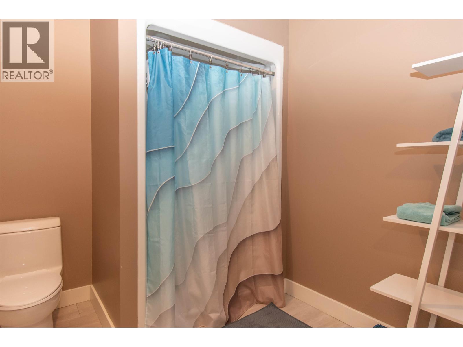 8020 Hislop Road Property Photo 21