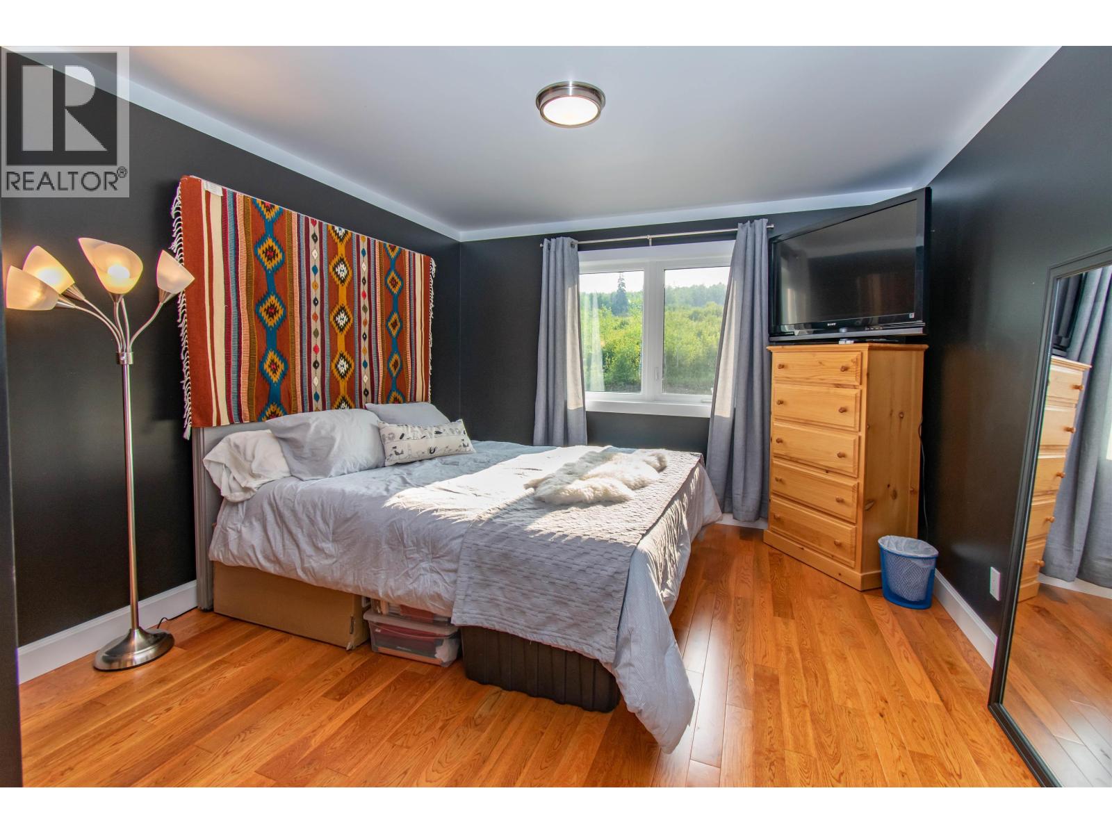 8020 Hislop Road Property Photo 26