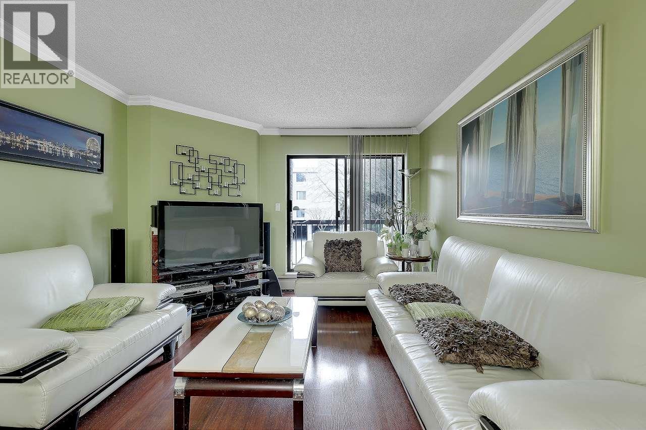 143 8500 Ackroyd Road Property Photo 12