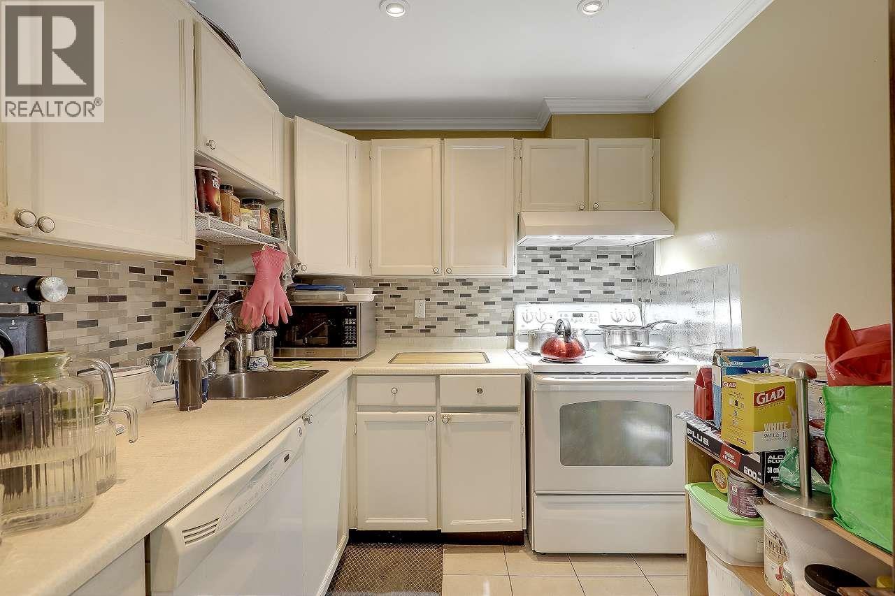 143 8500 Ackroyd Road Property Photo 18