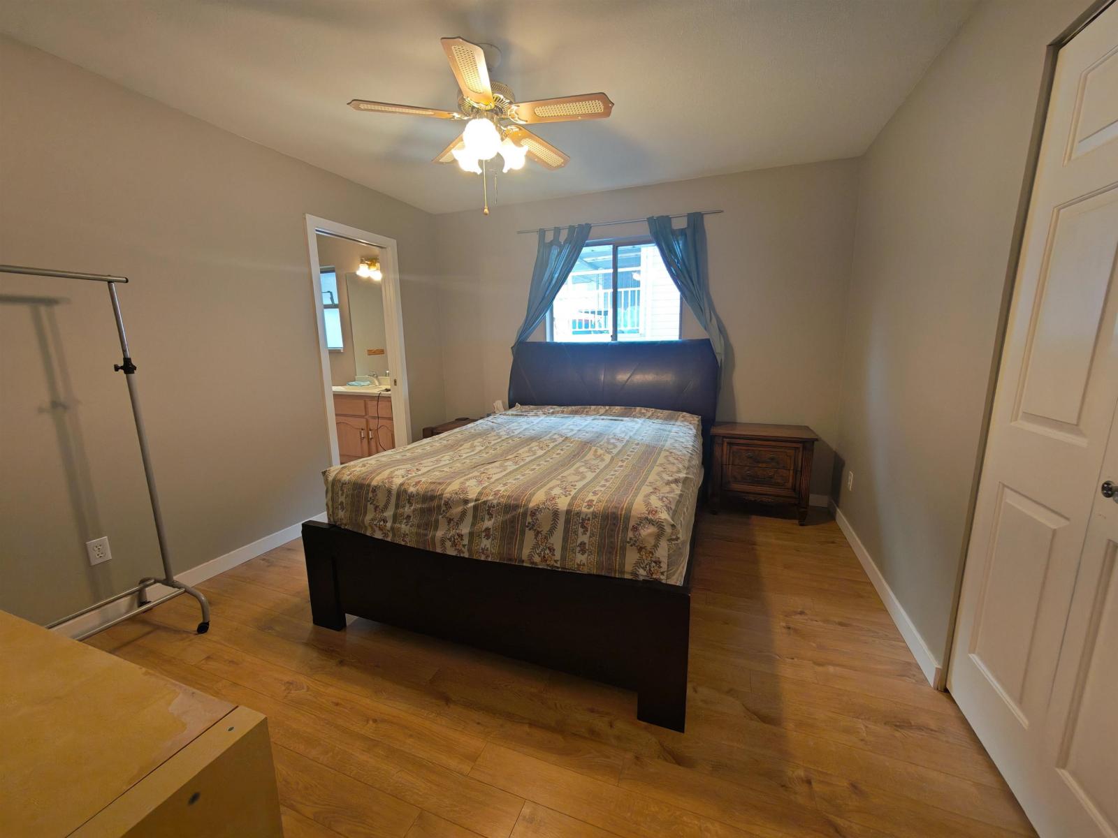 16328 96 Avenue Property Photo 15
