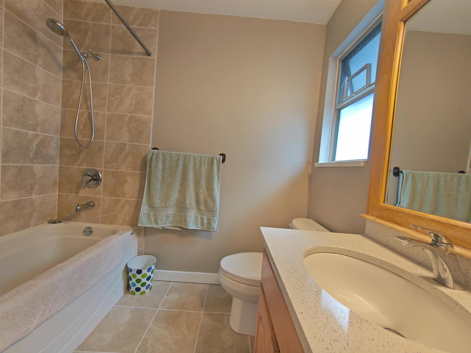 16328 96 Avenue Property Photo 16