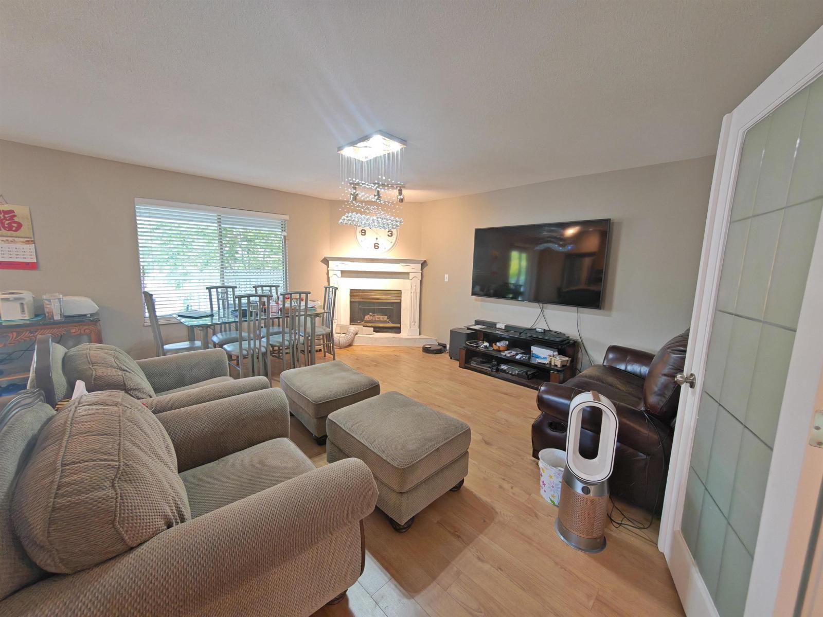 16328 96 Avenue Property Photo 33