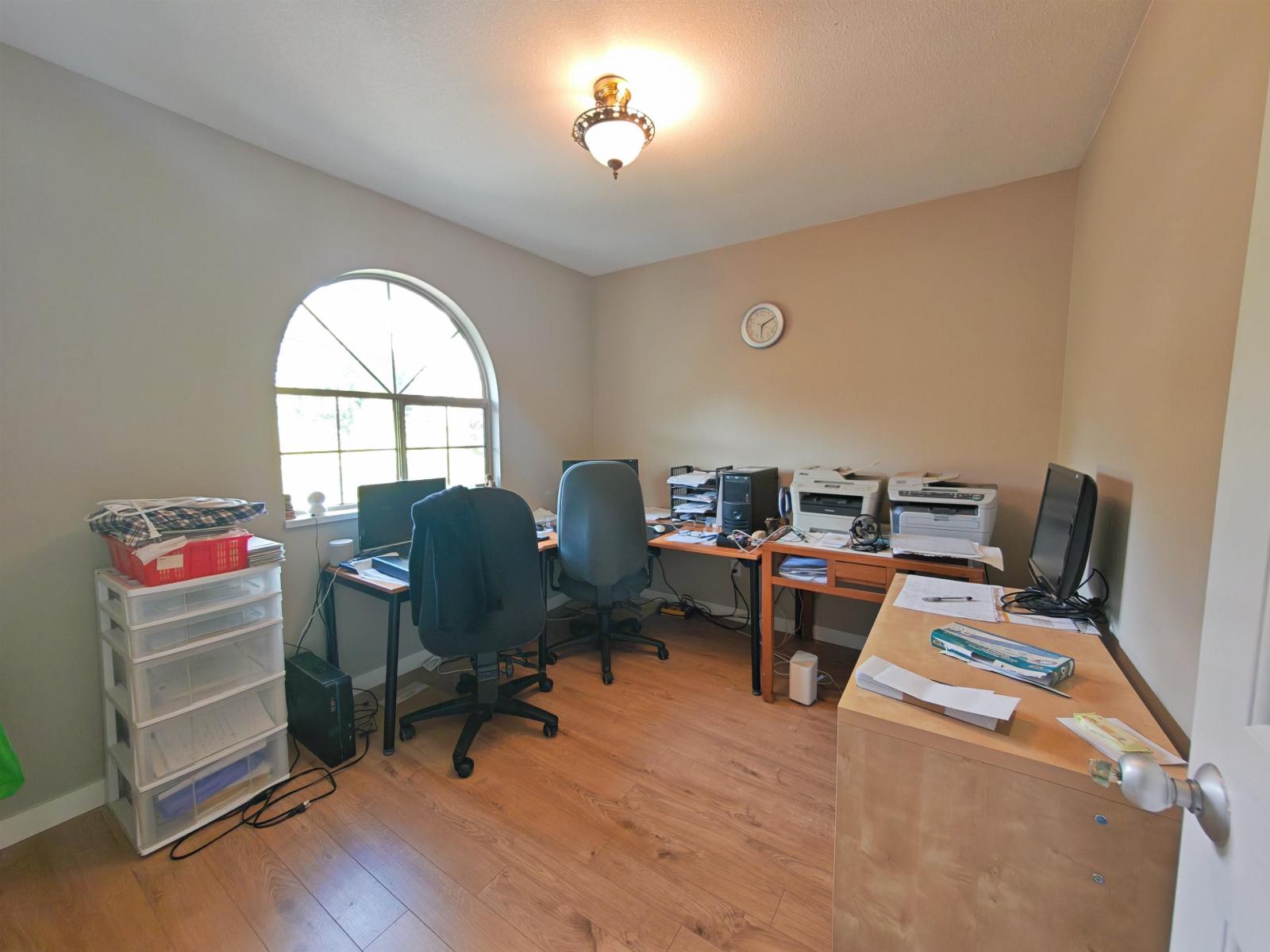 16328 96 Avenue Property Photo 40