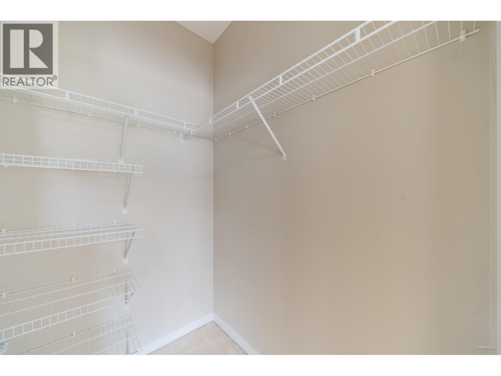 404 4883 Maclure Mews Property Photo 19