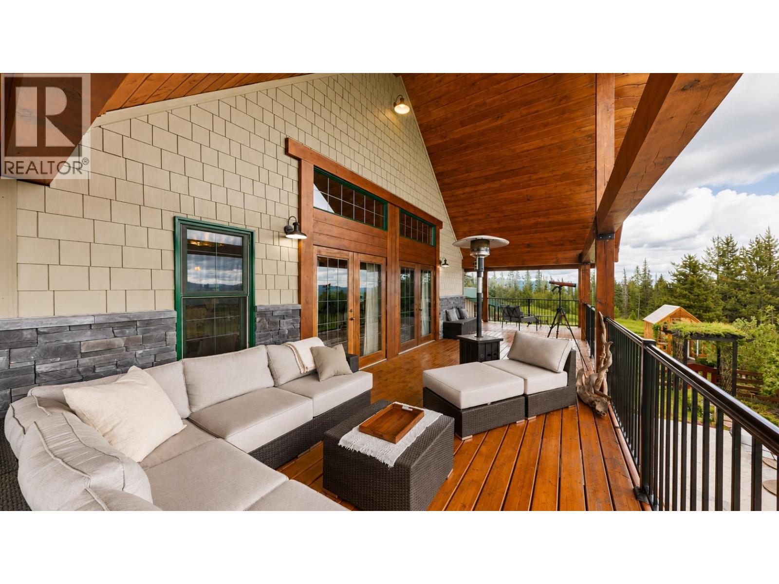 15976 Jarman Road Property Photo 5