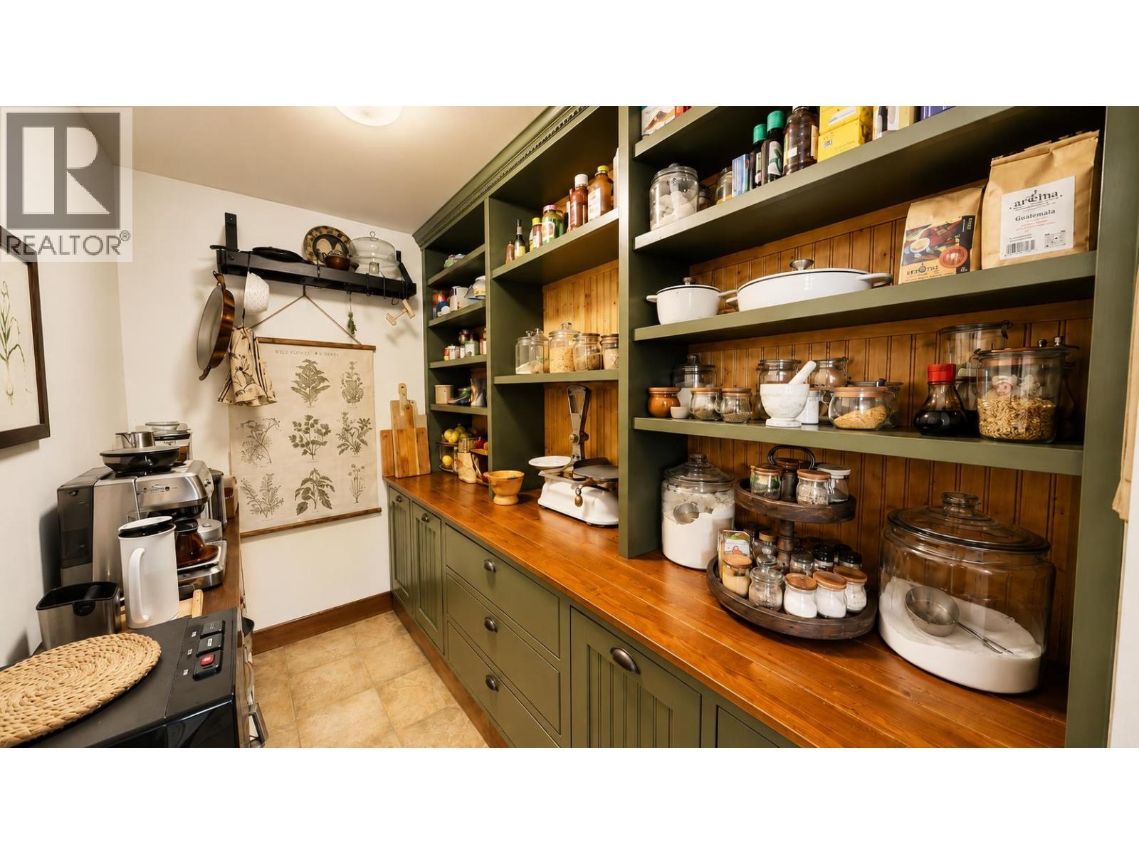 15976 Jarman Road Property Photo 14