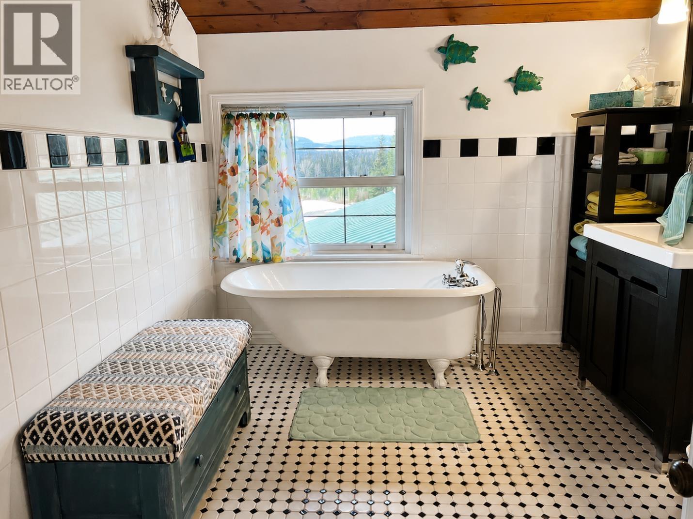 15976 Jarman Road Property Photo 27