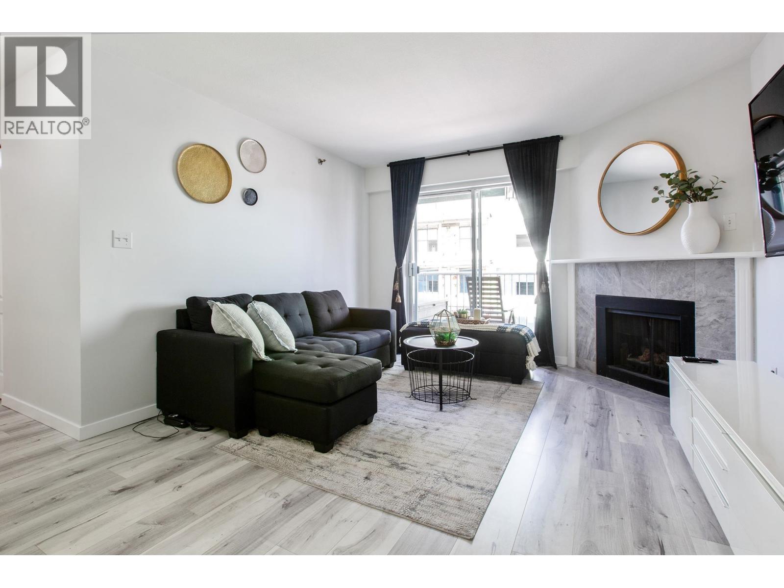 440 22661 LOUGHEED HIGHWAY