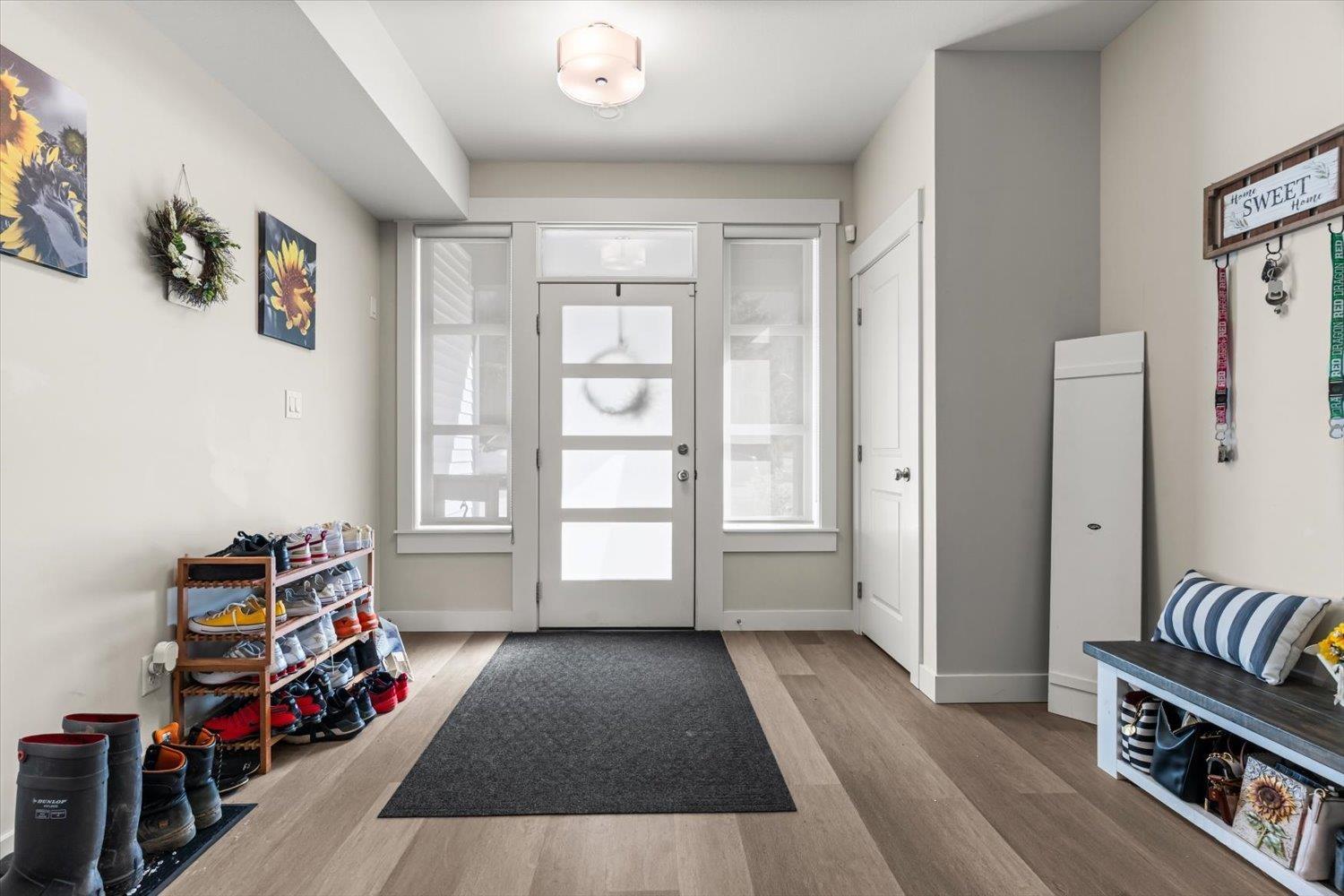 65511 Skylark Lane Property Photo 4