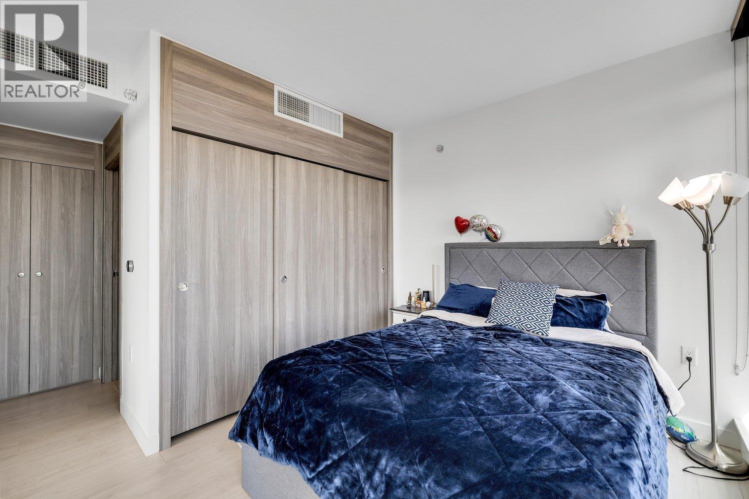 4207 4720 Lougheed Highway Property Photo 11