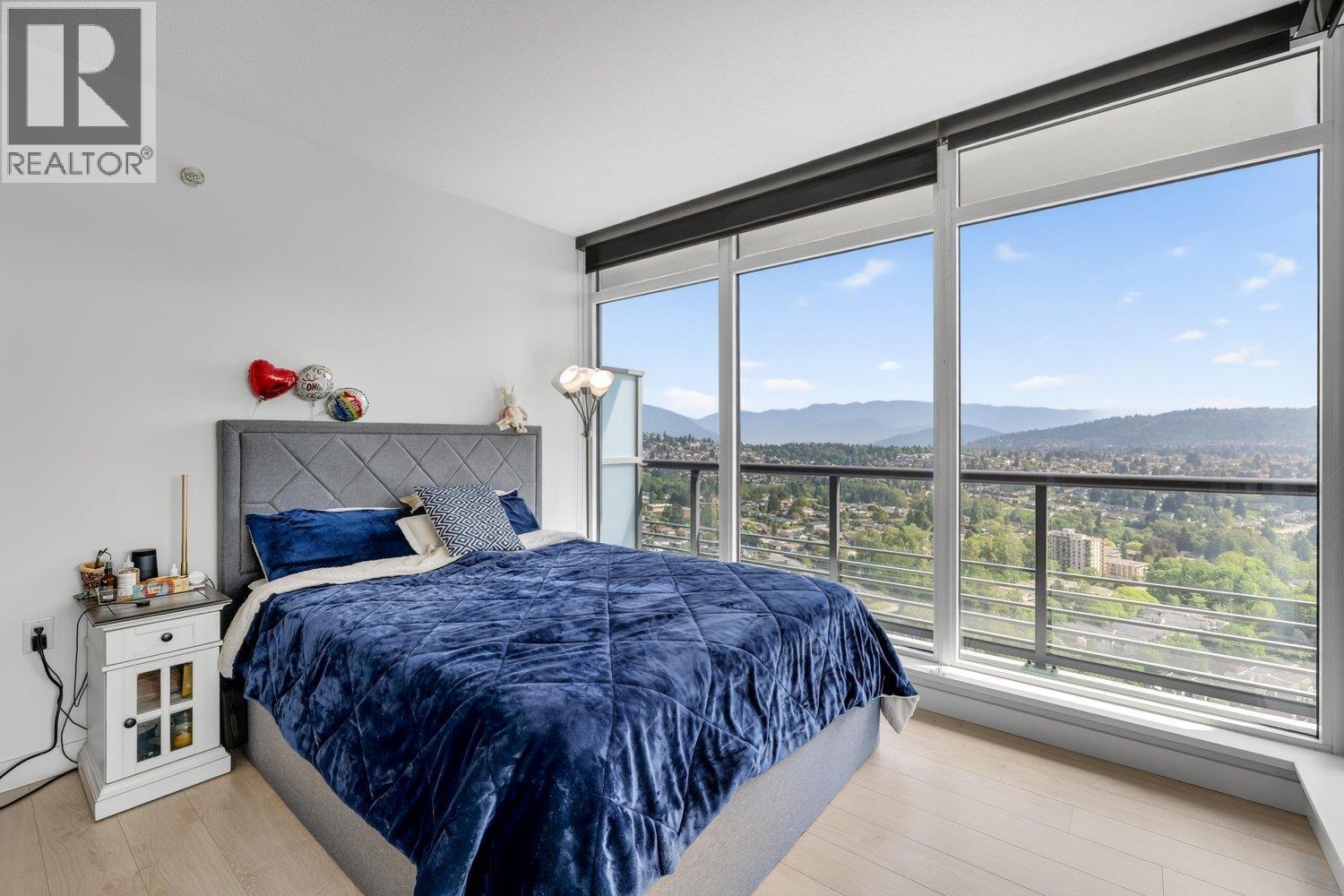4207 4720 Lougheed Highway Property Photo 13