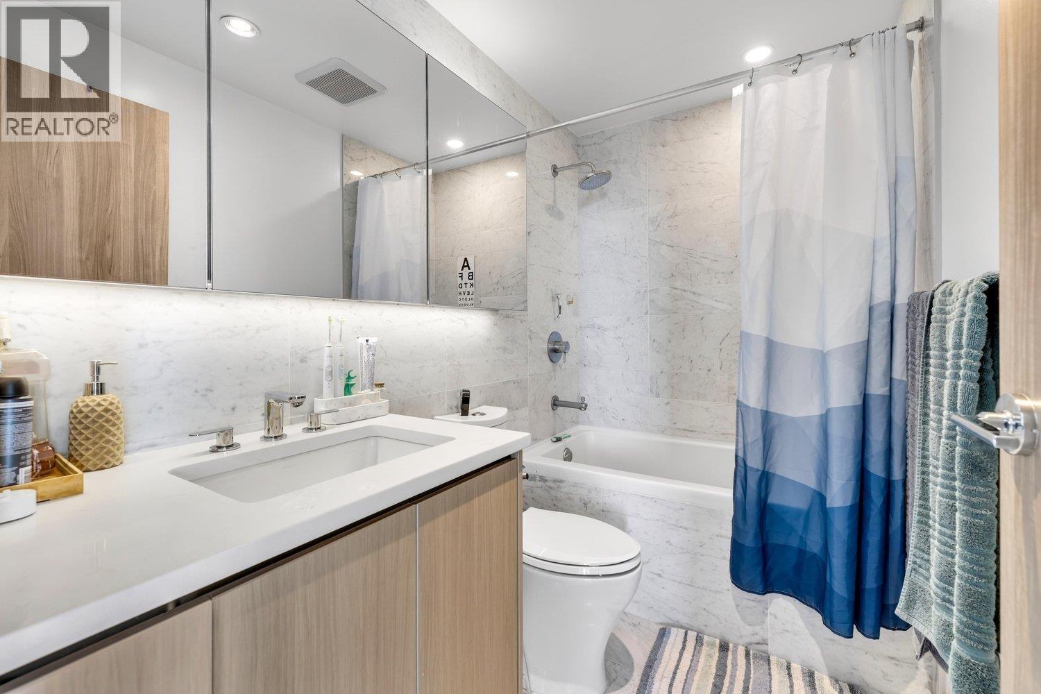 4207 4720 Lougheed Highway Property Photo 14