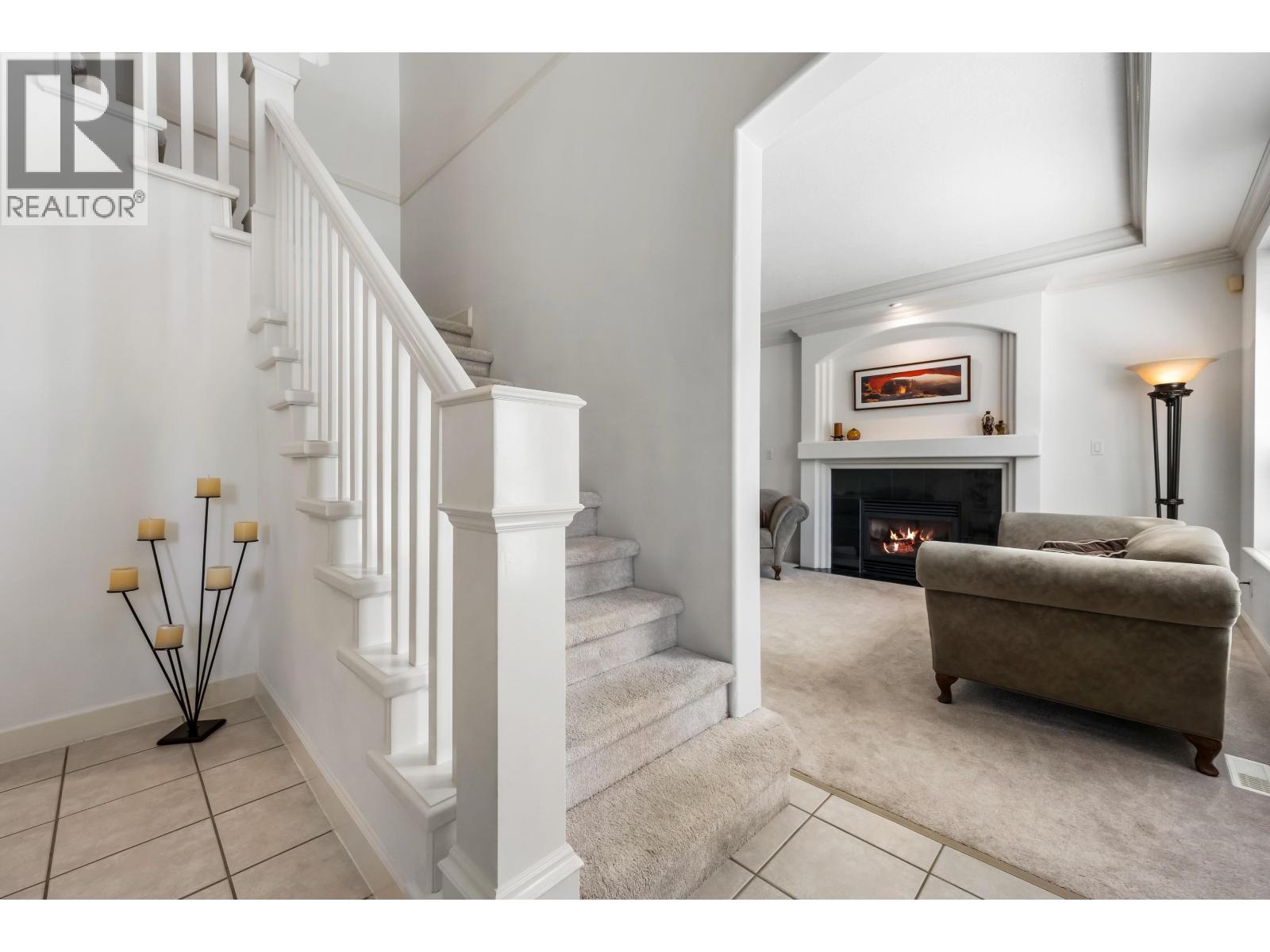 10615 238 Street Property Photo 4