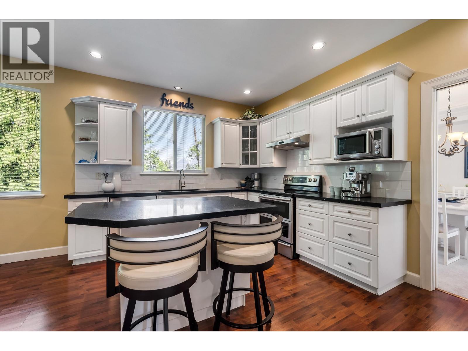 10615 238 Street Property Photo 8