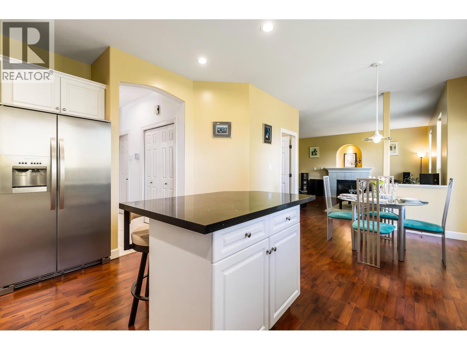 10615 238 Street Property Photo 11