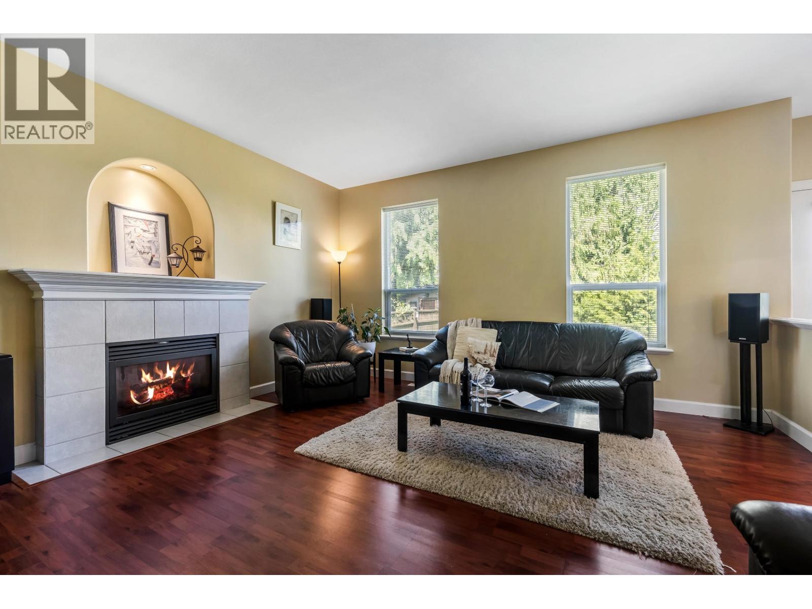 10615 238 Street Property Photo 14