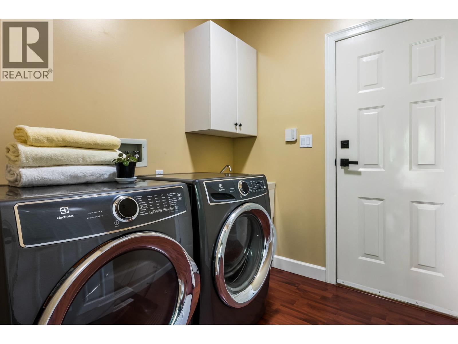 10615 238 Street Property Photo 15