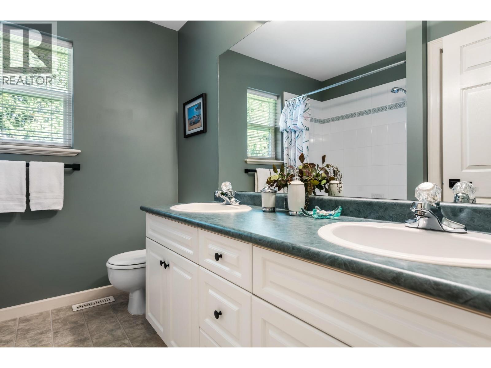 10615 238 Street Property Photo 21