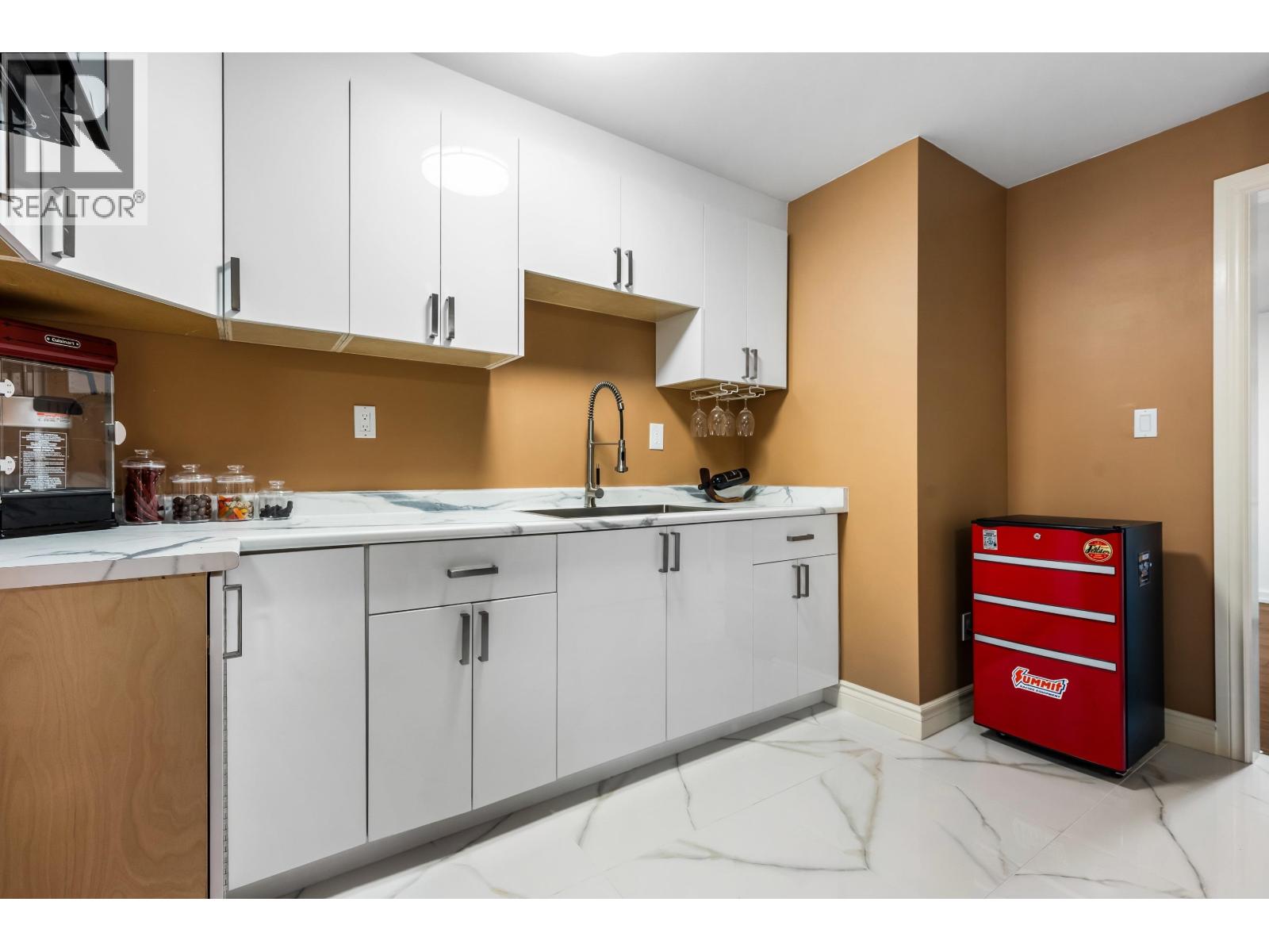 10615 238 Street Property Photo 27