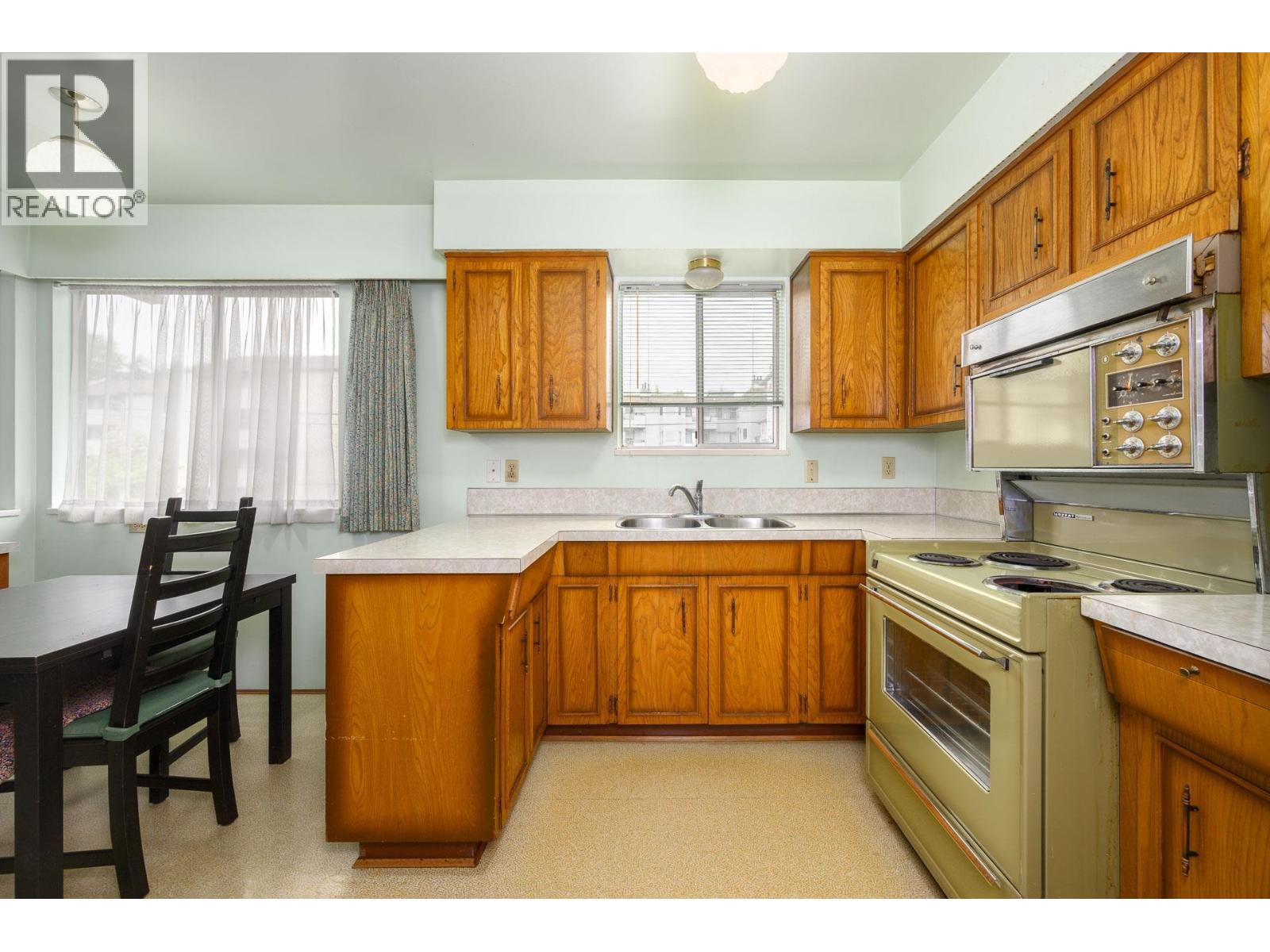 8371 Spires Road Property Photo 15