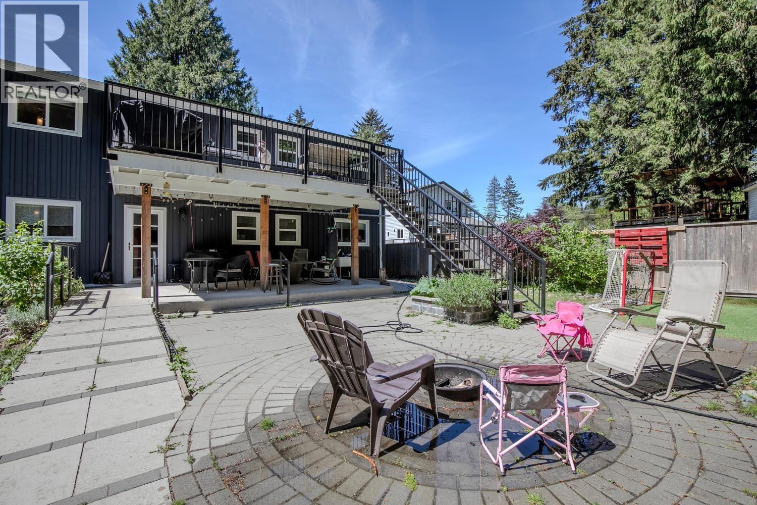 41756 Government Road Property Photo 1