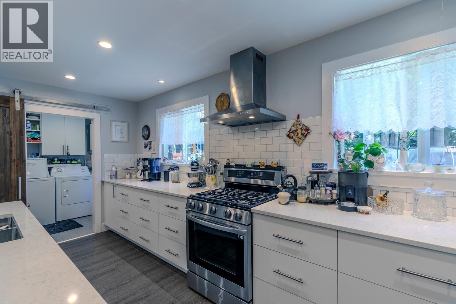 41756 Government Road Property Photo 16