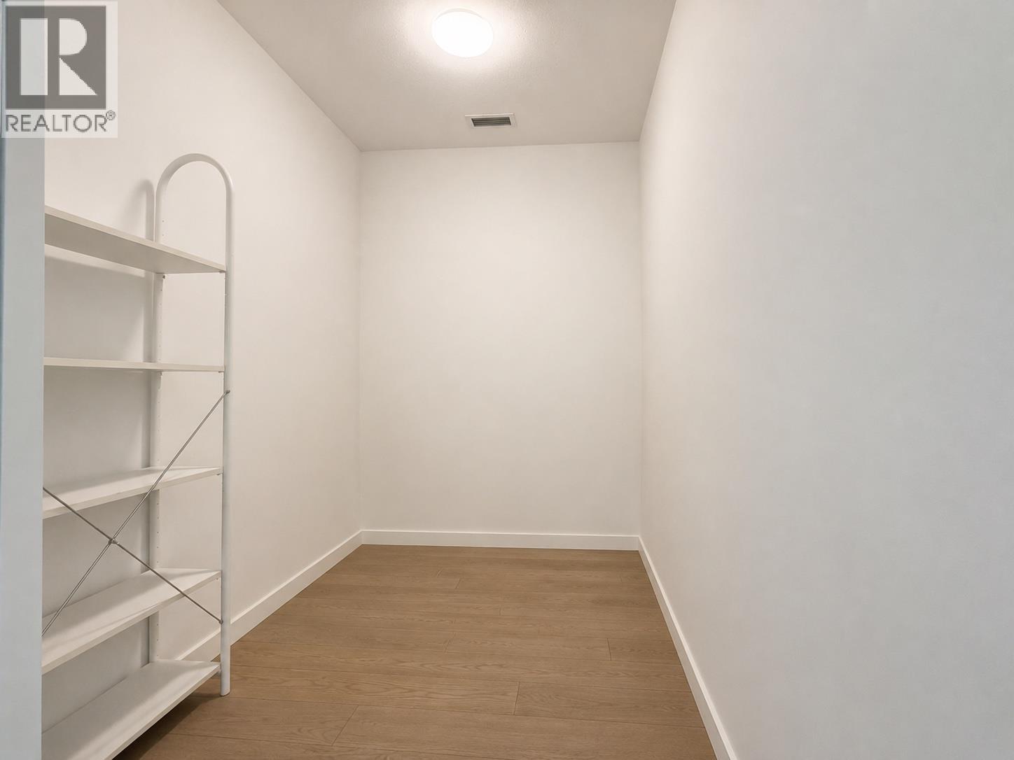 417 3581 Ross Drive Property Photo 13