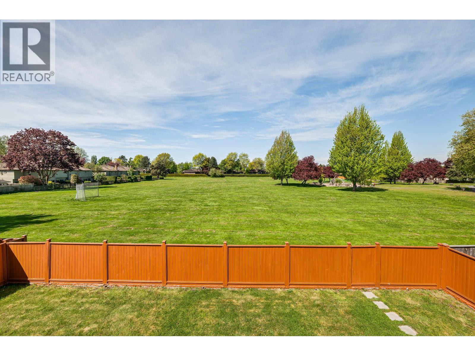 8511 Sierpina Drive Property Photo 4