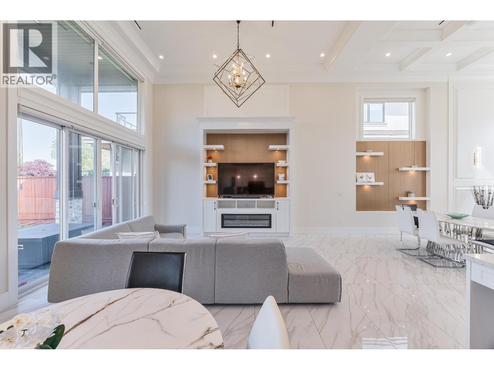 8511 Sierpina Drive Property Photo 13