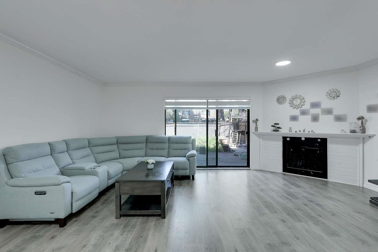 252 9452 Prince Charles Boulevard Property Photo 4