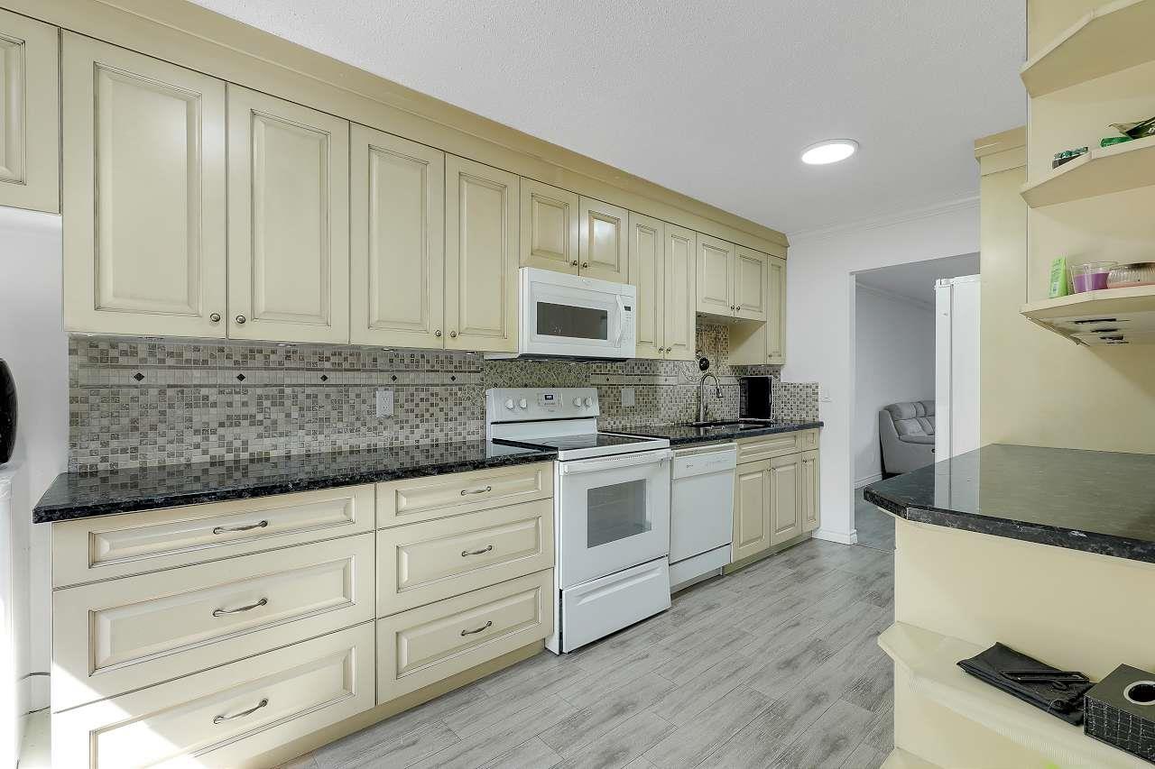 252 9452 Prince Charles Boulevard Property Photo 6