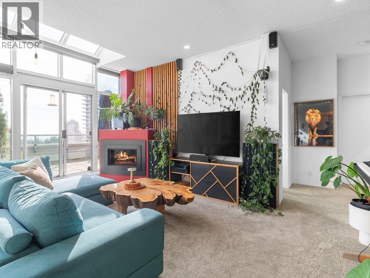 2401 6055 Nelson Avenue Property Photo 3